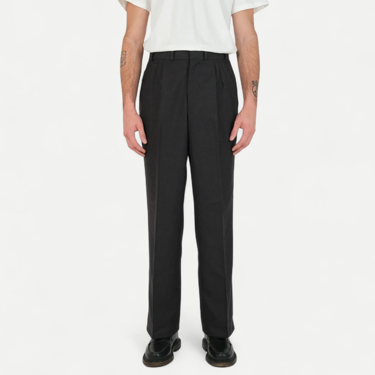 CHARCOAL TAILOR PANTS — Universal Surplus