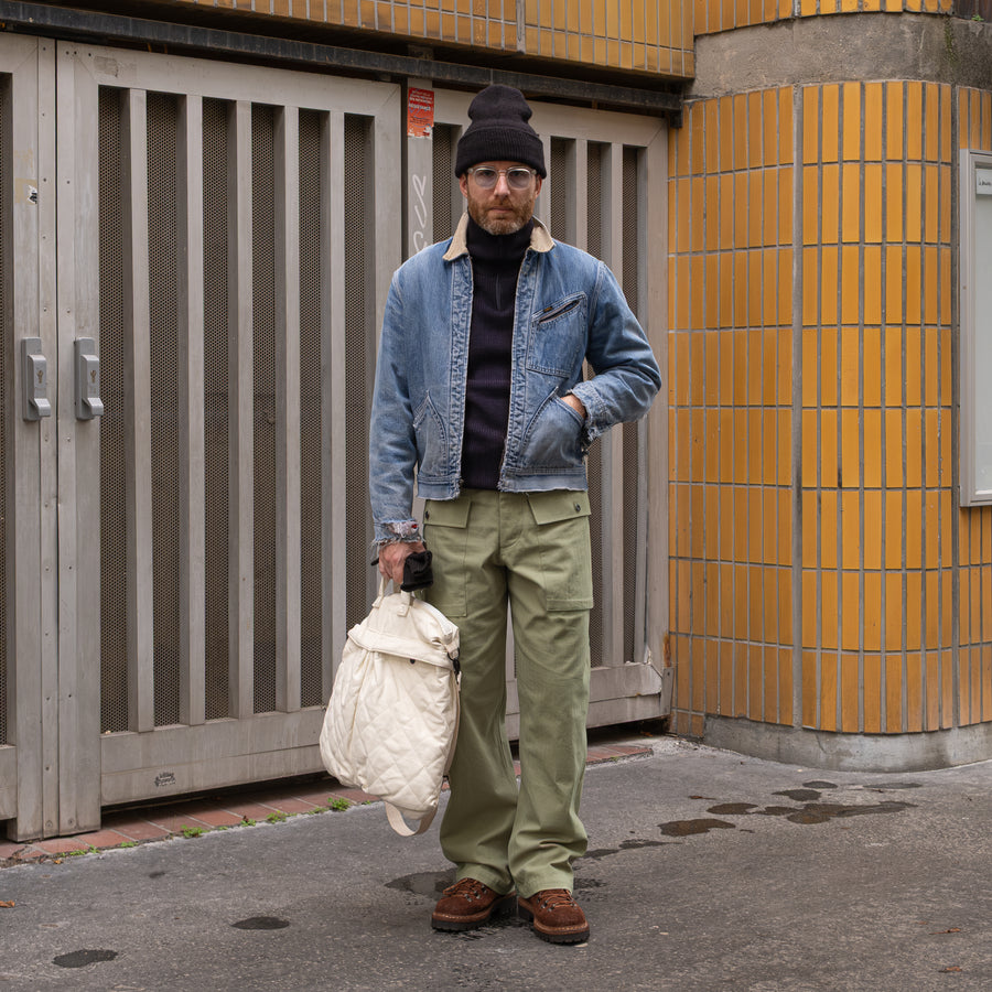 CREAM QUILTED HELMET BAG