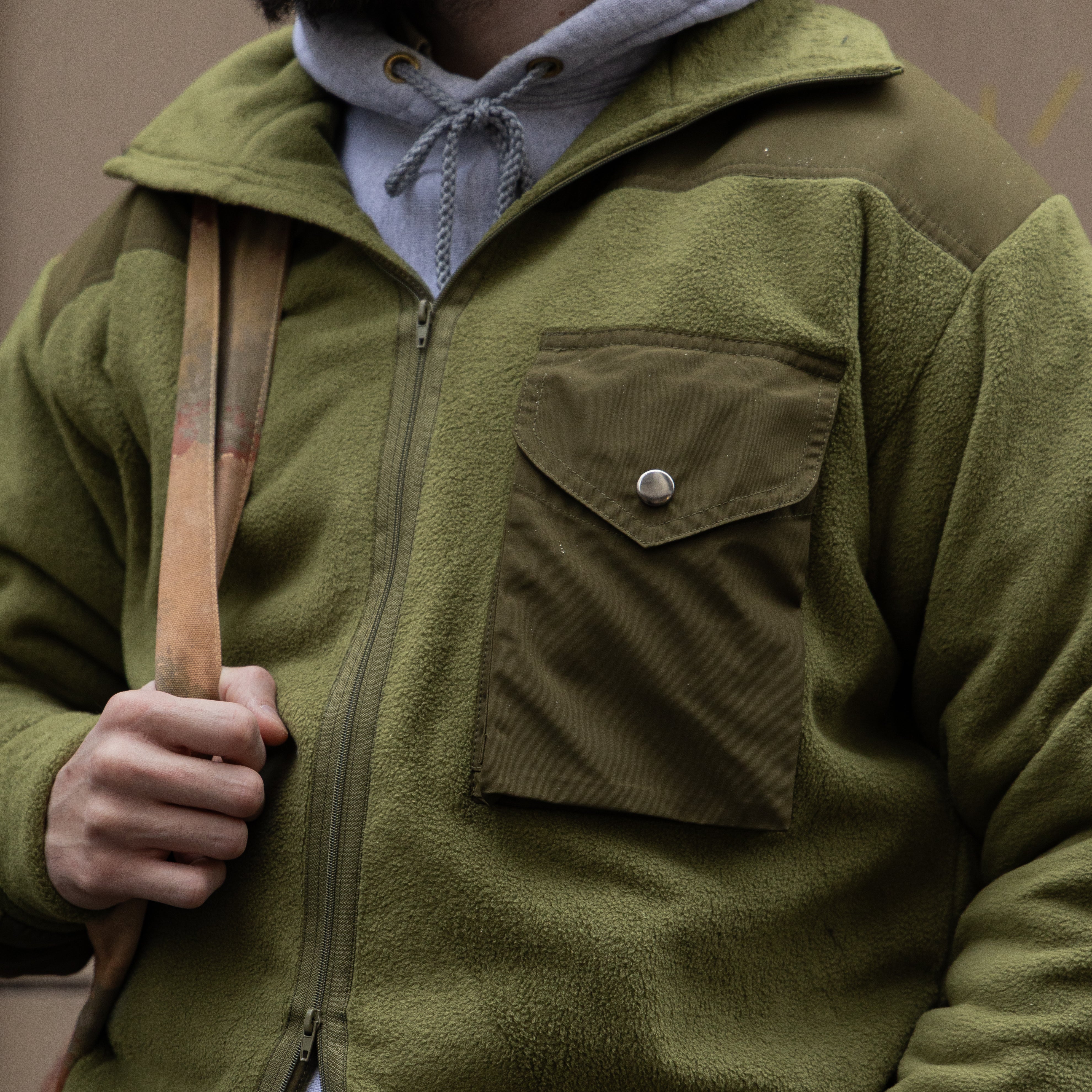UNIVERSAL CANADIAN ARMY FLEECE - GREEN — Universal Surplus