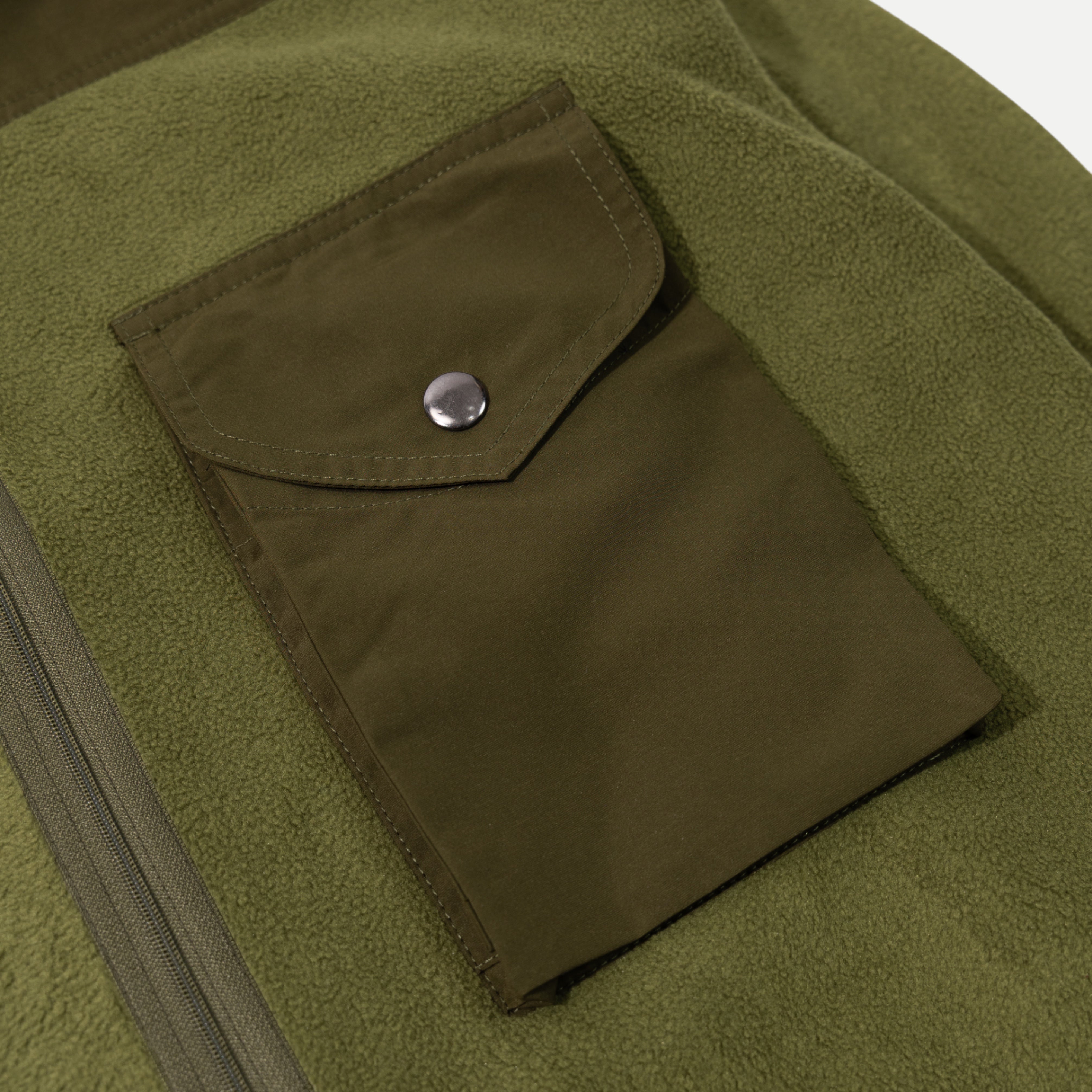 UNIVERSAL CANADIAN ARMY FLEECE - GREEN — Universal Surplus