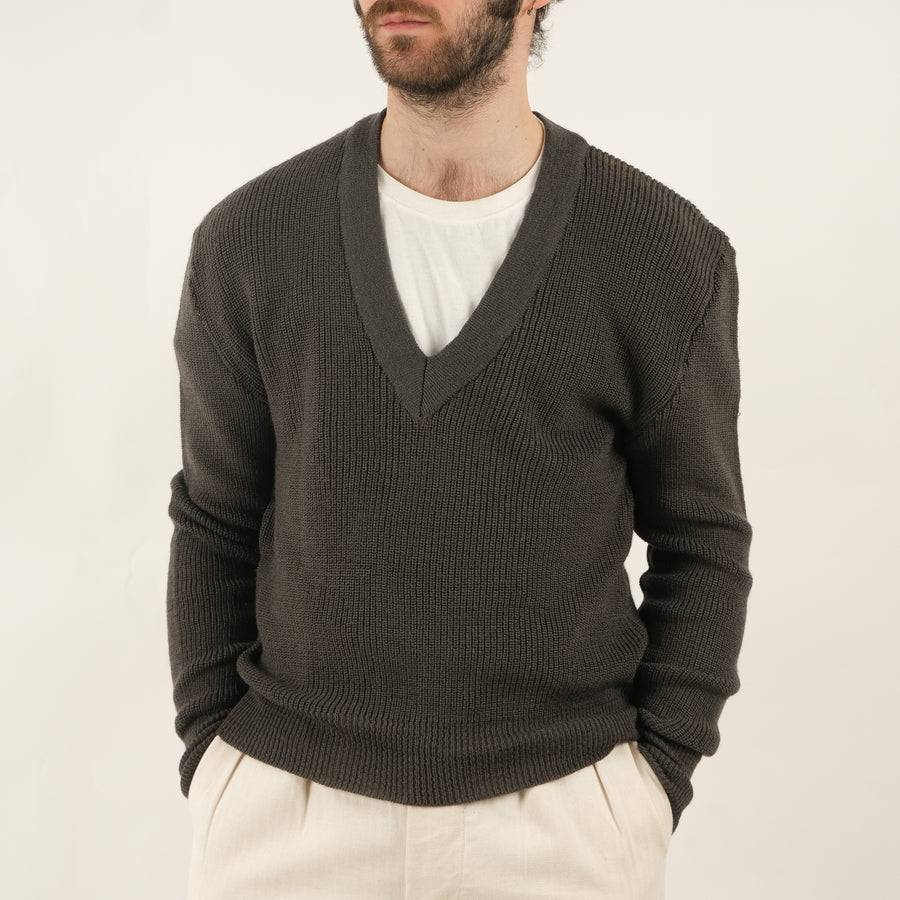 V-NECK GERMAN SWEATER