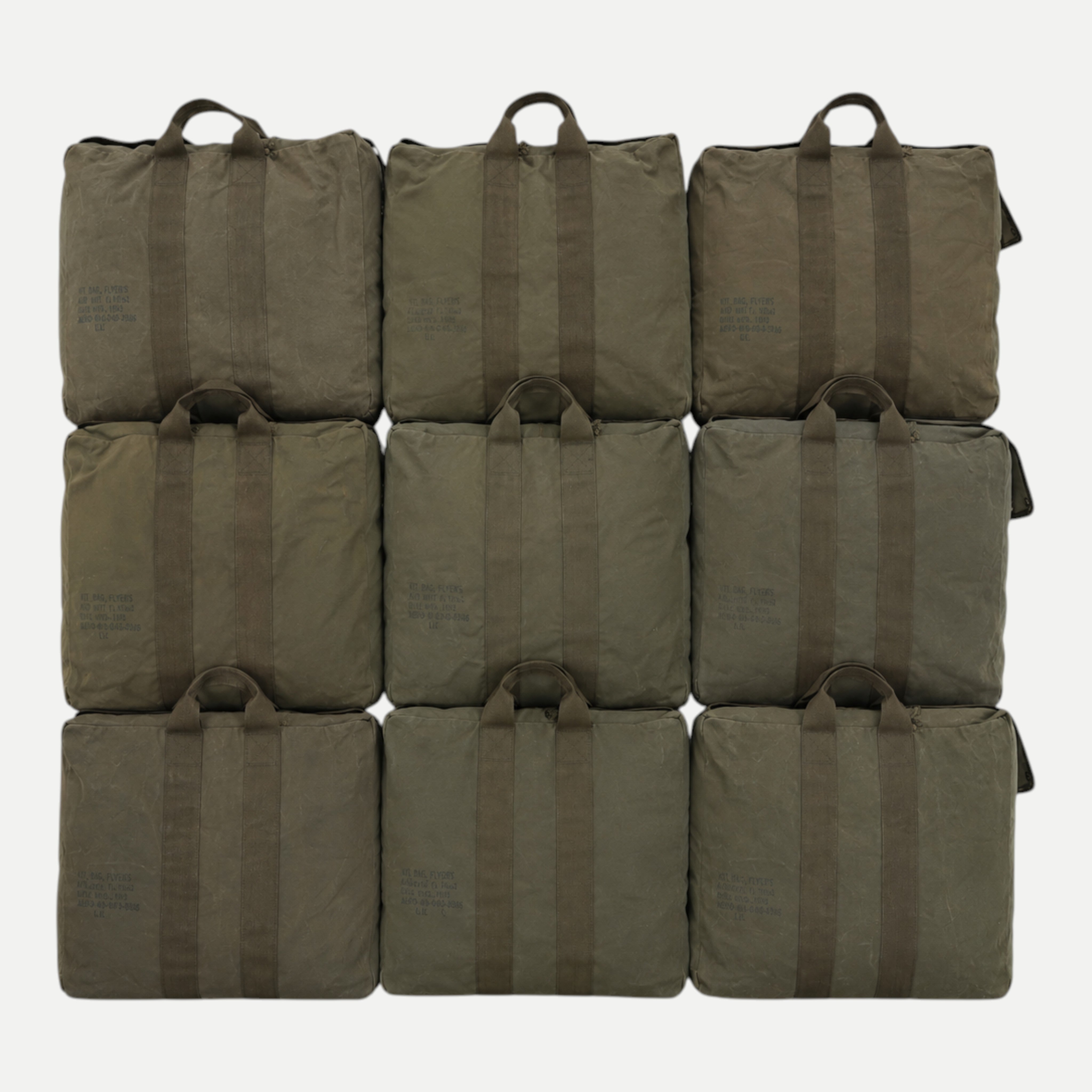 【送料無料・70'S Vintage】US AIR FORCE KIT BAG US AIR FORCE KIT BAG — Universal Surplus