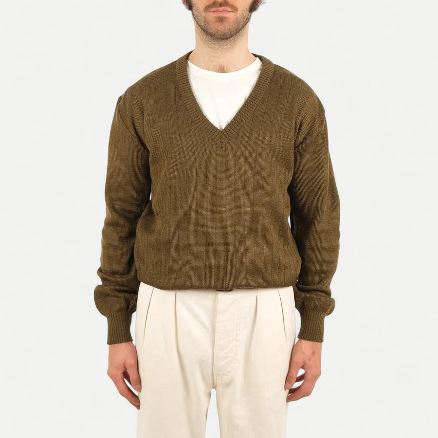 OG V-NECK SWEATER