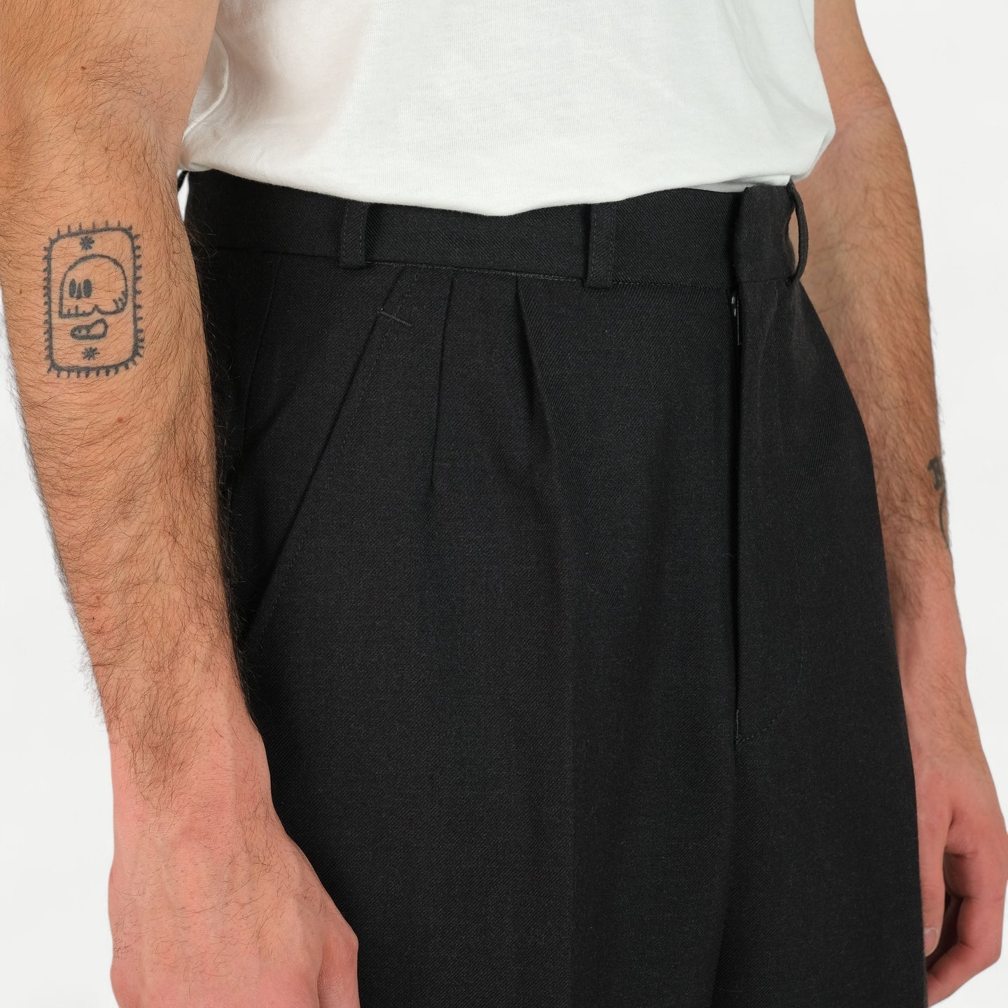 CHARCOAL TAILOR PANTS — Universal Surplus