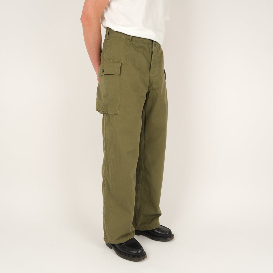 P43 CARGO HBT PANTS - Universal Surplus - vintage-military-army