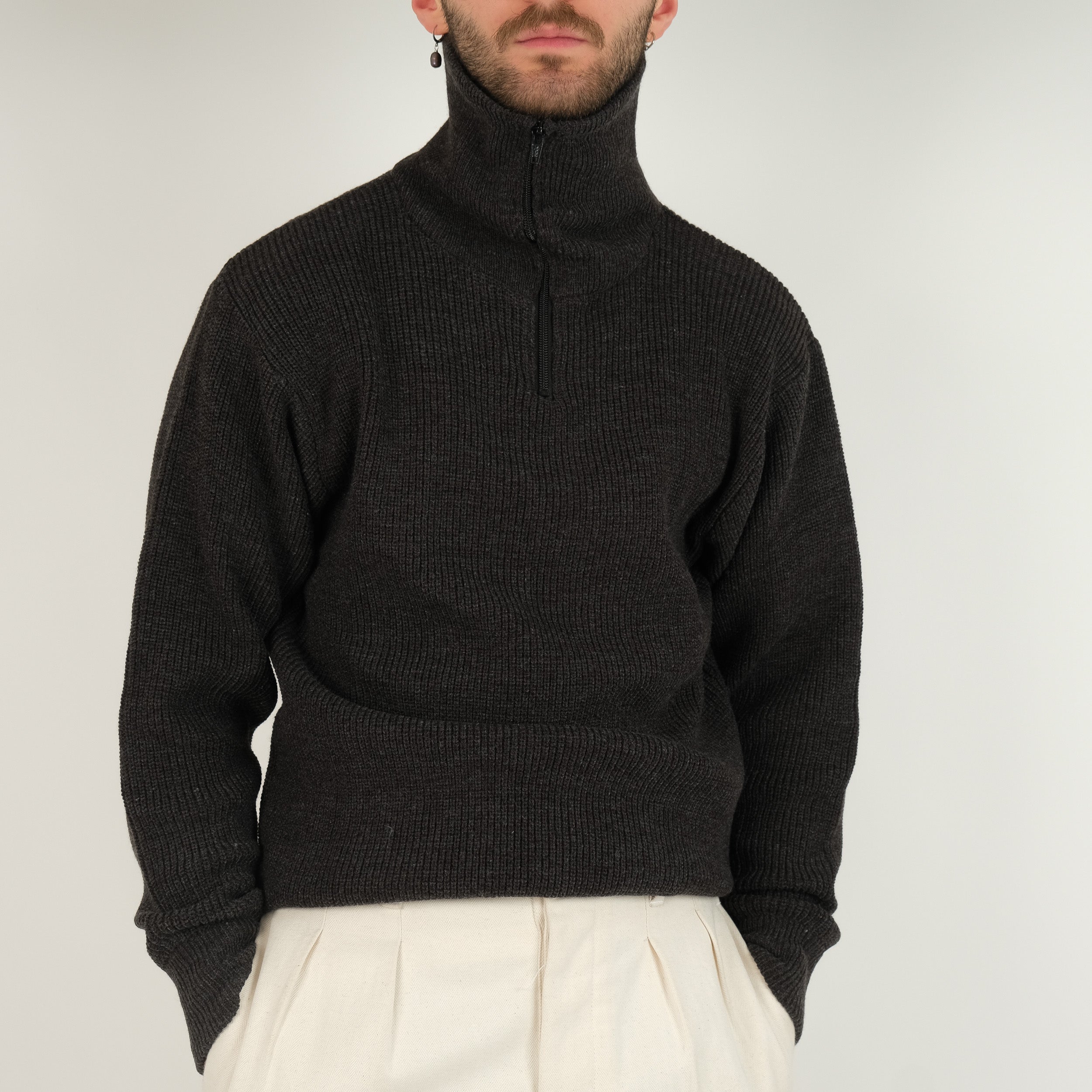 universal_surplus_tops_militar