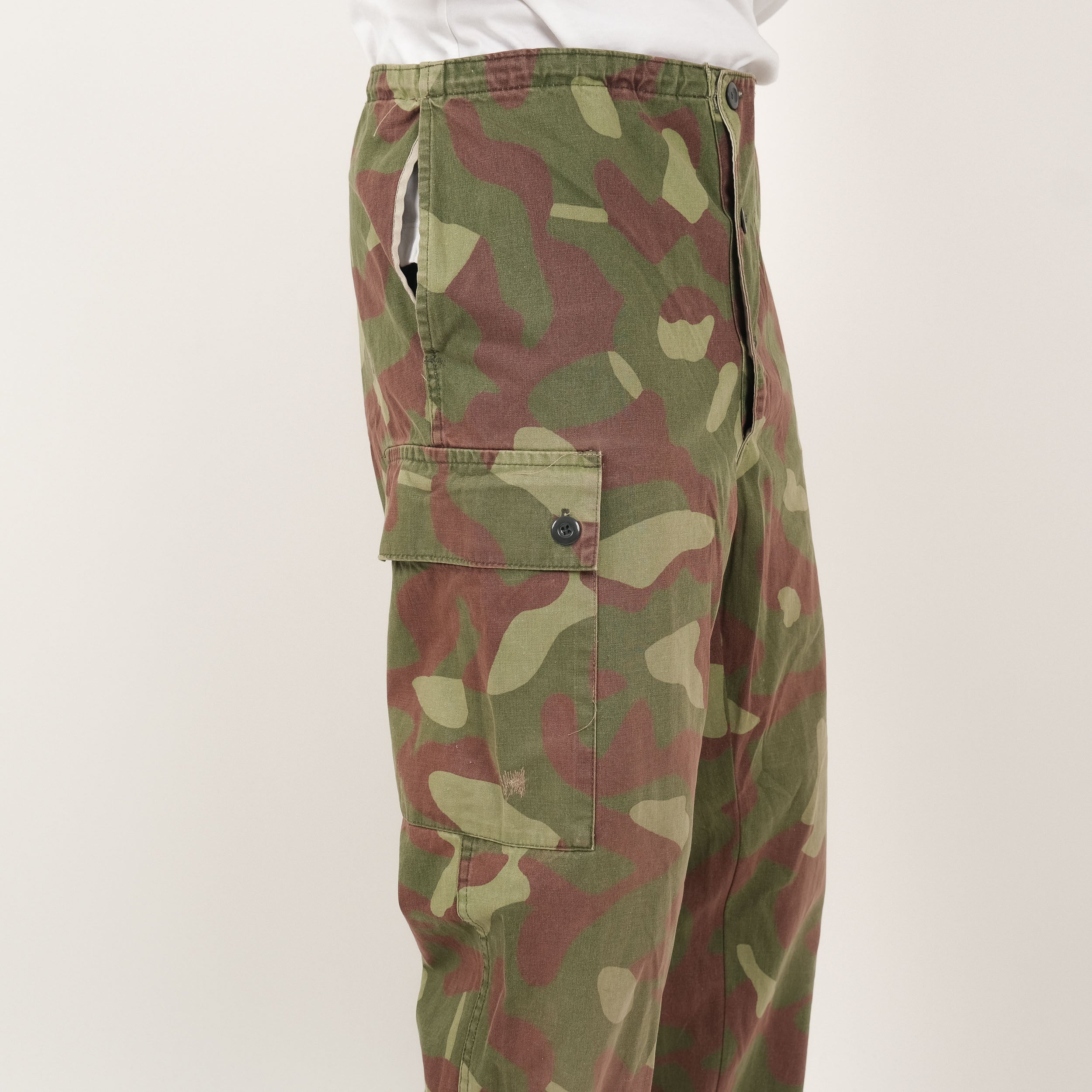【2024年最新】海外限定の人気アイテム brut_vintage_surplus_military_ Pants