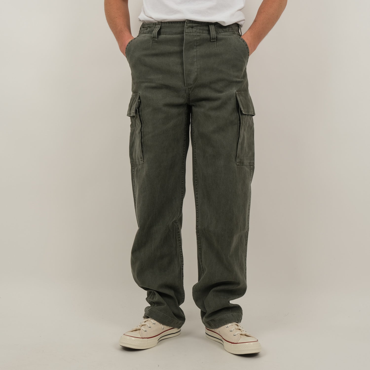 パンツ BRUT CLOTHING Moleskin Chino BRUT CLOTHING Moleskin Chino - メルカリ